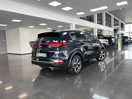 2018 Kia Sportage IV Рестайлинг, чёрный, 1945000 рублей, вид 2
