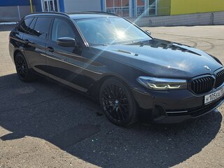 2020 BMW 5 серии 530d VII (G30/G31/G38) Рестайлинг, чёрный, 3000000 рублей, вид 4