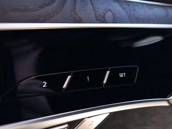 2021 Audi A8 Long 50 TDI IV (D5), серый - вид 18