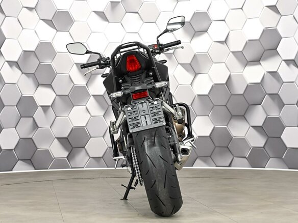 2025 Honda CB 650R, чёрный, 1199000 рублей - вид 5