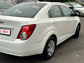 2012 Chevrolet Aveo II, белый, 400000 рублей, вид 5