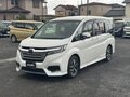2017 Honda Stepwgn Spada V Рестайлинг, белый, 1700600 рублей - вид 1