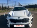 2018 Kia Sportage IV Рестайлинг, белый, 2550000 рублей - вид 2