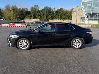 2021 Toyota Camry VIII (XV70) Рестайлинг, чёрный, 1450000 рублей, вид 5