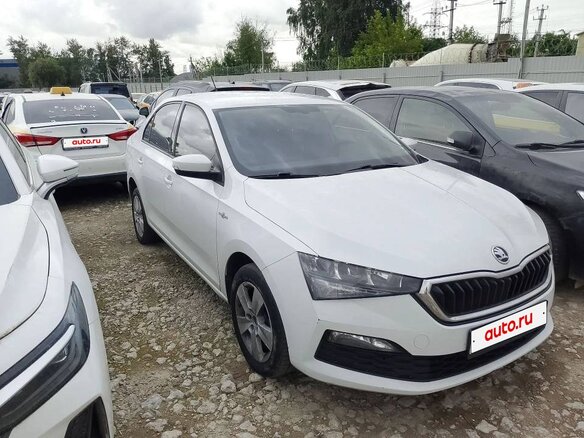 2020 Skoda Rapid II, белый, 882000 рублей - вид 3
