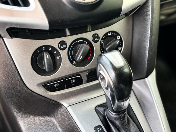 2014 Ford Focus III, серебристый, 760000 рублей - вид 15