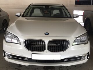 2012 BMW 7 серии 760i V (F01/F02/F04) Рестайлинг, белый, 3000000 рублей, вид 3