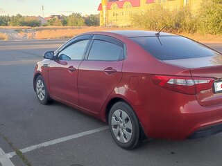 2014 Kia Rio 6-speed III, красный, 835000 рублей, вид 5