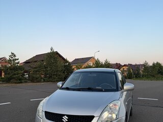 2011 Suzuki Swift IV, серебристый, 600000 рублей, вид 1
