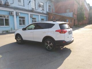 2015 Toyota RAV4 IV (XA40), белый, 1760000 рублей, вид 4