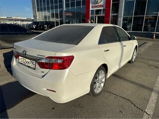 2013 Toyota Camry VII (XV50), белый, 1335000 рублей, вид 2