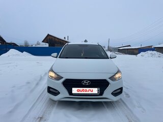 2018 Hyundai Solaris II, белый, 1200000 рублей, вид 1