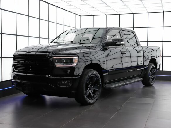 2022 Ram 1500 Crew Cab V, чёрный, 6980000 рублей