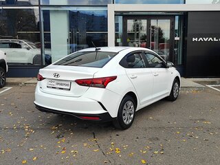 2020 Hyundai Solaris II Рестайлинг, белый, 1209000 рублей, вид 5