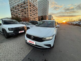 2021 Volkswagen Tiguan II Рестайлинг, белый, 2920000 рублей, вид 1