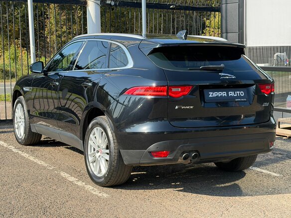 2017 Jaguar F-Pace I, чёрный, 1889000 рублей - вид 5