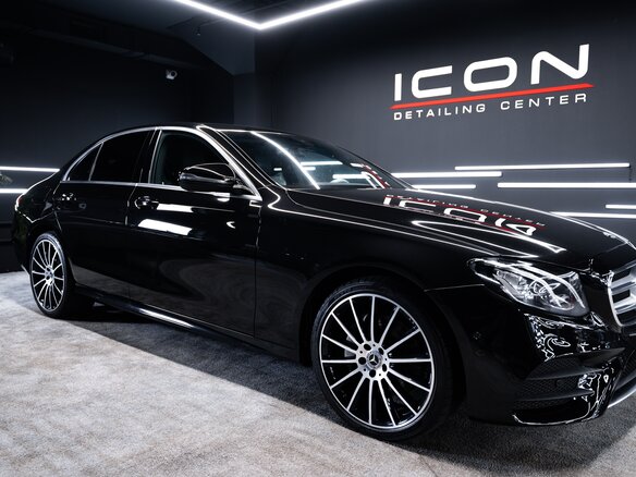 2019 Mercedes-Benz E-Класс 200 V (W213, S213, C238), чёрный, 3050000 рублей - вид 3