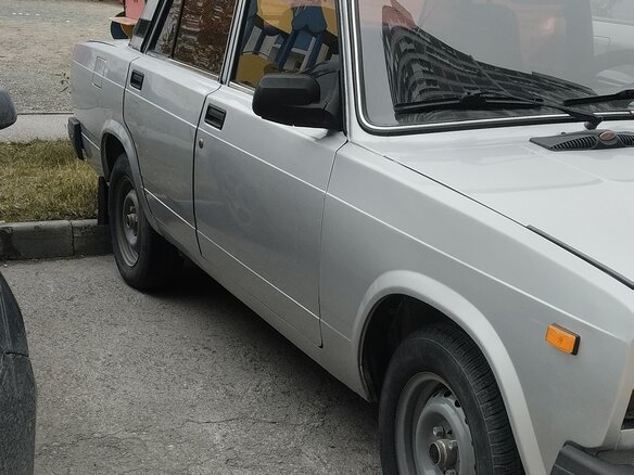 2011 Lada (ВАЗ) 2107, серебристый, 230000 рублей - вид 5