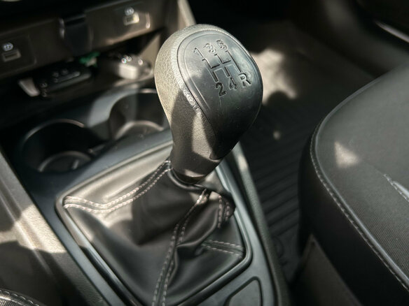 2023 Lada (ВАЗ) Vesta I Рестайлинг (NG), белый, 1270000 рублей - вид 20