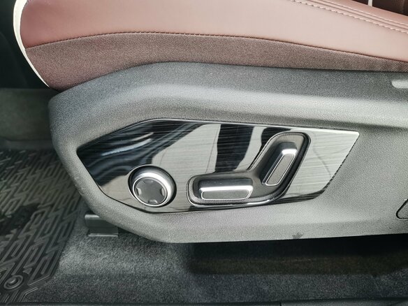 2023 Geely Monjaro (Xingyue L) I, чёрный, 3450000 рублей - вид 30