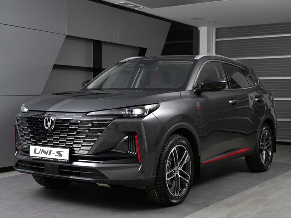2025 Changan UNI-S I, серый, 3179900 рублей