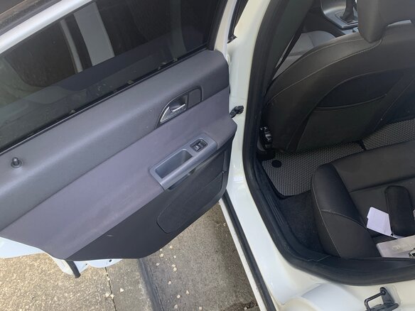 2011 Volvo S40 II Рестайлинг, белый - вид 8