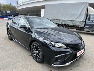 2022 Toyota Camry VIII (XV70) Рестайлинг, чёрный, 3550000 рублей, вид 3