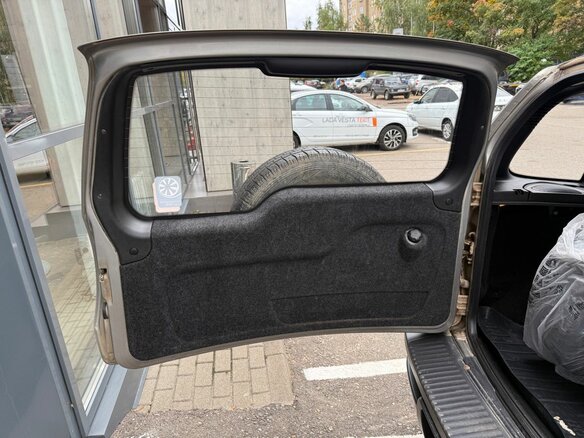 2015 Chevrolet Niva I Рестайлинг, серебристый, 695000 рублей - вид 13