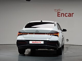 2026 Hyundai Avante VII Рестайлинг, белый, 2430000 рублей, вид 4