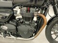 2023 Triumph Speed Twin, чёрный, 930000 рублей - вид 9