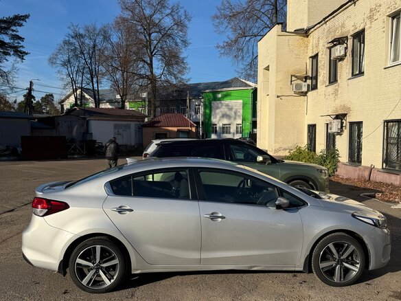 2018 Kia Cerato III Рестайлинг (Classic), серебристый, 1420000 рублей - вид 5