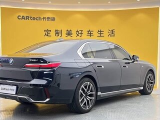 2024 BMW 7 серии 735Li VII (G70), чёрный, 11640000 рублей, вид 5
