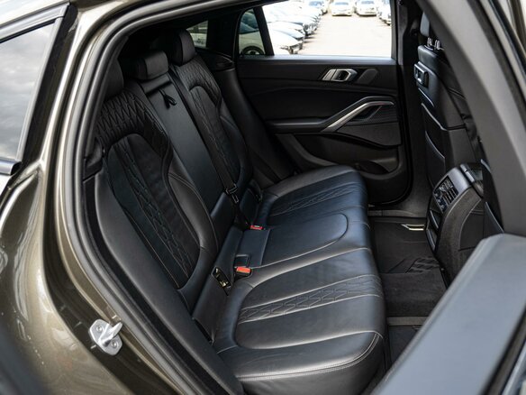 2020 BMW X6 30d III (G06), зелёный, 8190000 рублей - вид 6