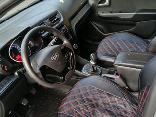 2015 Kia Rio III Рестайлинг, серебристый, 435000 рублей, вид 5