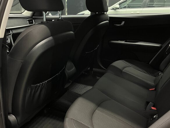 2019 Kia Optima IV Рестайлинг, белый, 1430000 рублей - вид 10