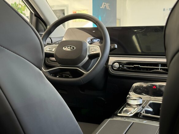 2024 JAC JS6, красный, 2964000 рублей - вид 7