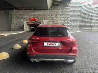 2022 Mercedes-Benz GLA 200 II (H247), красный, 3698200 рублей, вид 5