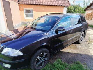 2008 Skoda Octavia II (A5), чёрный, 700000 рублей, вид 2