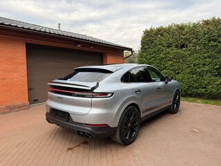 2026 Porsche Cayenne Coupé III Рестайлинг, серебристый, 17000000 рублей, вид 5