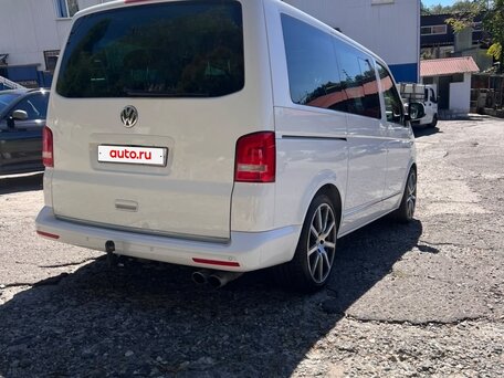 2013 Volkswagen Multivan T5 Рестайлинг, белый, 4500000 рублей, вид 3