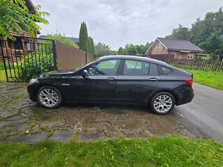 2010 BMW 5 серии Gran Turismo 530d VI (F10/F11/F07), чёрный, 1800000 рублей, вид 2