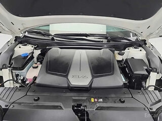 2025 Kia EV6 I Рестайлинг, белый, 6960025 рублей, вид 3
