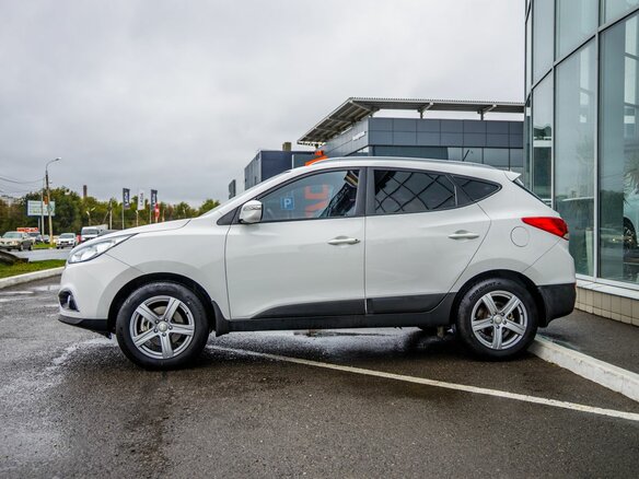 2013 Hyundai ix35 I, белый, 1188000 рублей - вид 3