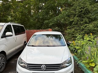 2017 Volkswagen Polo V Рестайлинг, белый, 1330000 рублей, вид 2