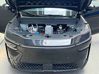 2026 Toyota bZ3X 58.3 kWh, чёрный, 2953010 рублей, вид 4
