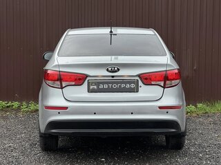 2016 Kia Rio III Рестайлинг, серебристый, 938982 рублей, вид 5