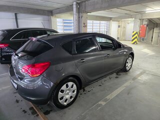 2011 Opel Astra J, серый, 320000 рублей, вид 3