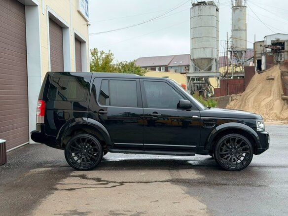 2013 Land Rover Discovery IV Рестайлинг, чёрный, 1695000 рублей - вид 4