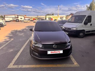 2017 Volkswagen Polo V Рестайлинг, коричневый, 835000 рублей, вид 1