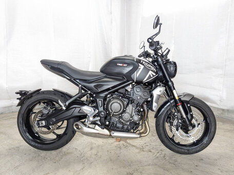 2023 Triumph Trident 660, чёрный, 590000 рублей, вид 1